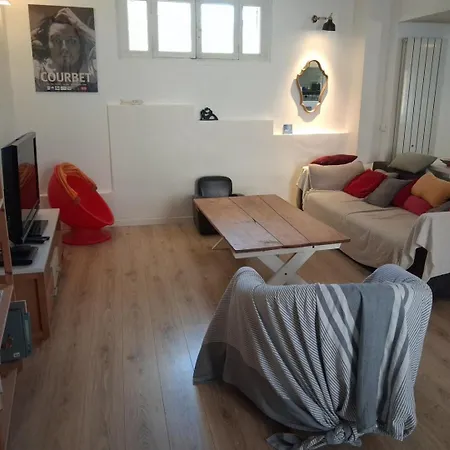 Authentique Maison De Village A Avec Patio Holiday home Agde