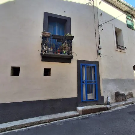 Holiday home Authentique Maison De Village A Avec Patio Agde